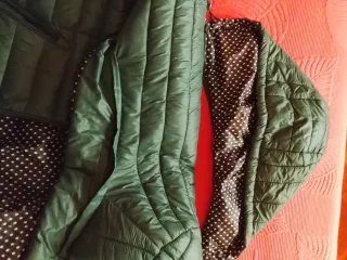 Cazadora verde reversible calentita