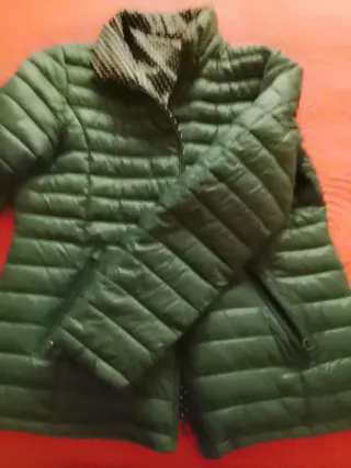 Cazadora verde reversible calentita