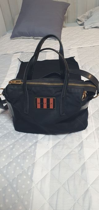 Bolso Bimba y Lola Nylon Negro con Saco
