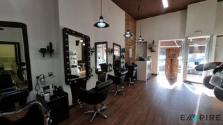 Local comercial en venta en Reyes en Parla