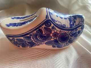 Porta monete olandese in ceramica azzurra a forma di clog