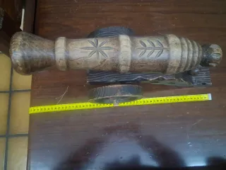 Cannone in legno decorato