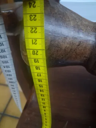 Cannone in legno decorato