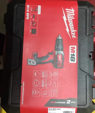 Taladro Percutor Milwaukee M18 BPD