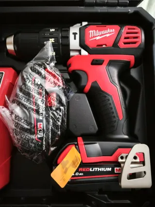 Taladro Percutor Milwaukee M18 BPD