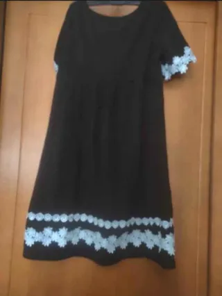 Lote 2 vestiti e scarpe nere