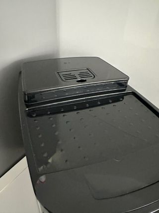 Cafetera DeLonghi Magnífica S Negra