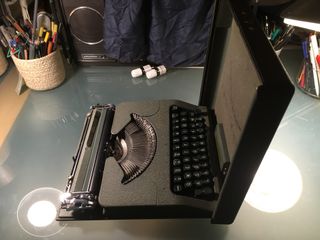 Colección: Seis máquinas de escribir + Archivador