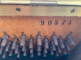 Piano Vertical Pleyel Antiguo