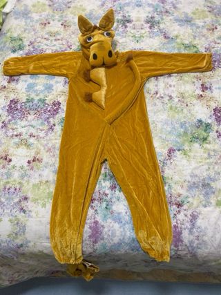 Disfraz Camello talla 6/7años completamente  Nuevo