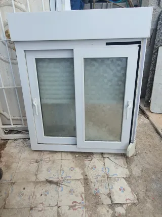 Ventana corredera PVC blanca