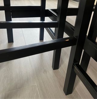 Mesa alta Ikea con 4 taburetes y cristal