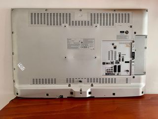 Televisor Panasonic Viera 42”Smart TV SIN USO