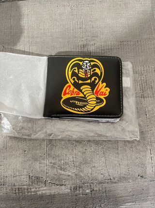 Billetera / Cartera Cobra Kai nueva con monedero