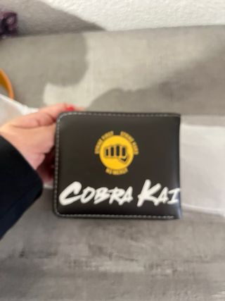 Billetera / Cartera Cobra Kai nueva con monedero