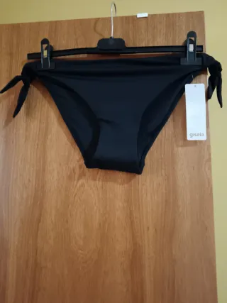 Braga bikini Gisela negra con lazos