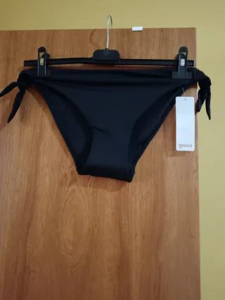 Braga bikini Gisela negra con lazos