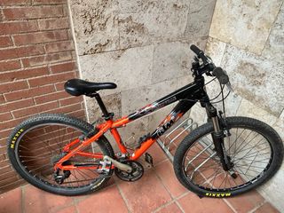 Bicicleta KTM Arancione/Nero