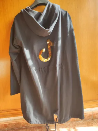 Chaqueta larga abierta con capucha Hom 60cm Lar74c