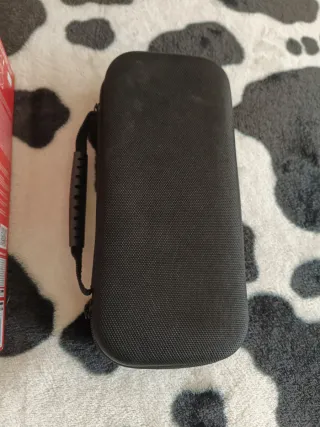 Pacchetto Nintendo Switch OLED Bianca e Nera