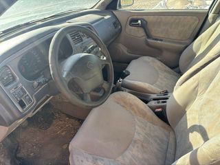 Nissan Primera 1999