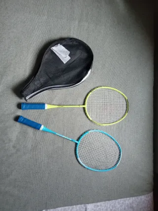 Par de raquetas bádminton con fundas
