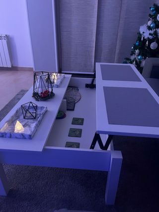 Mesa de centro elevable blanca y gris