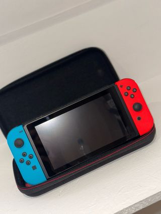 Nintendo Switch Azul y Rojo