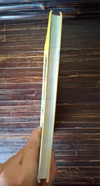 Dos libros de Olympia y las Guardianas de la Rítmi