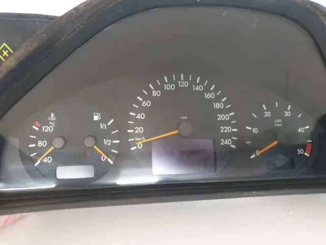 Cuadro instrumentos Mercedes Clase E W210