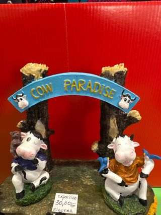 Expositor Cow Paradise con 8 vacas.