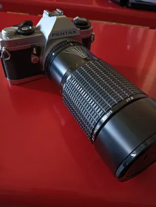 Cámara Pentax MG + Objetivo Sigma 75-200mm