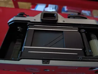 Cámara Pentax MG + Objetivo Sigma 75-200mm