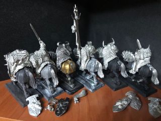 Warhammer 6 Caballeros del Caos Metal