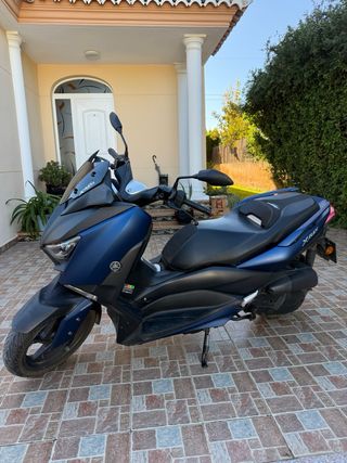 Yamaha Xmax 125 11.000km  Azul Oscuro  2020