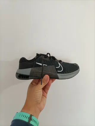 T36 Nike Metcon 9  Negras