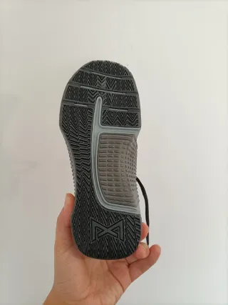 T36 Nike Metcon 9  Negras