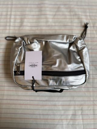 Beauty case Road Kit Eastpak Argento