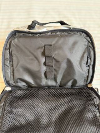 Beauty case Road Kit Eastpak Argento