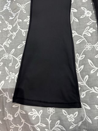 Alo Leggings Acampanados Negros