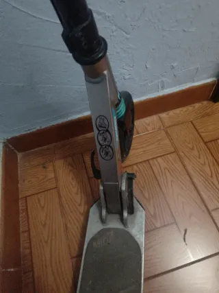 Patinete plegable y regulable