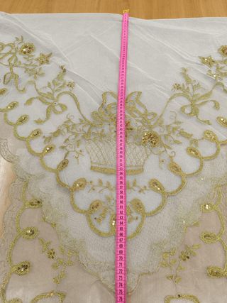 Manteleta tul poliester oro lent. oro y perlitas
