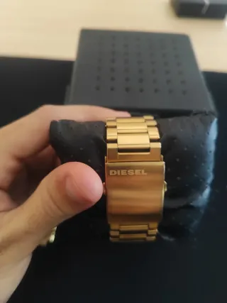 Reloj Diesel Dorado