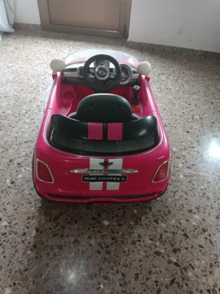 Coche eléctrico infantil rosa