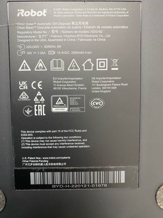 iRobot Roomba con base autolimpiante