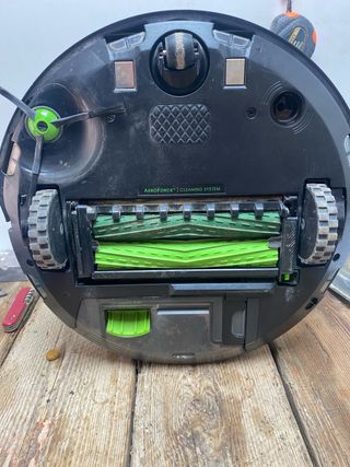 iRobot Roomba con base autolimpiante