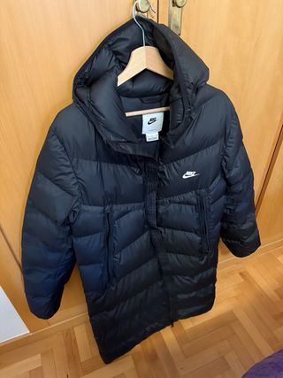 Cazadora Nike Negra con Capucha