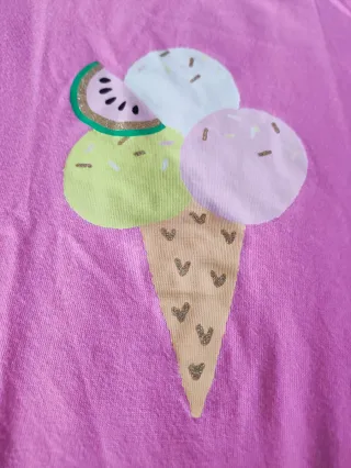 T-shirt H&M 5/6 anos como nova