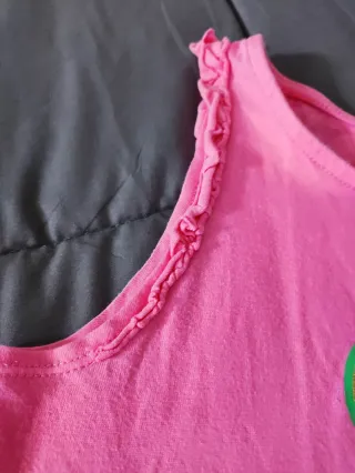 T-shirt H&M 5/6 anos como nova