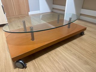 Mesa de centro cristal y madera con ruedas